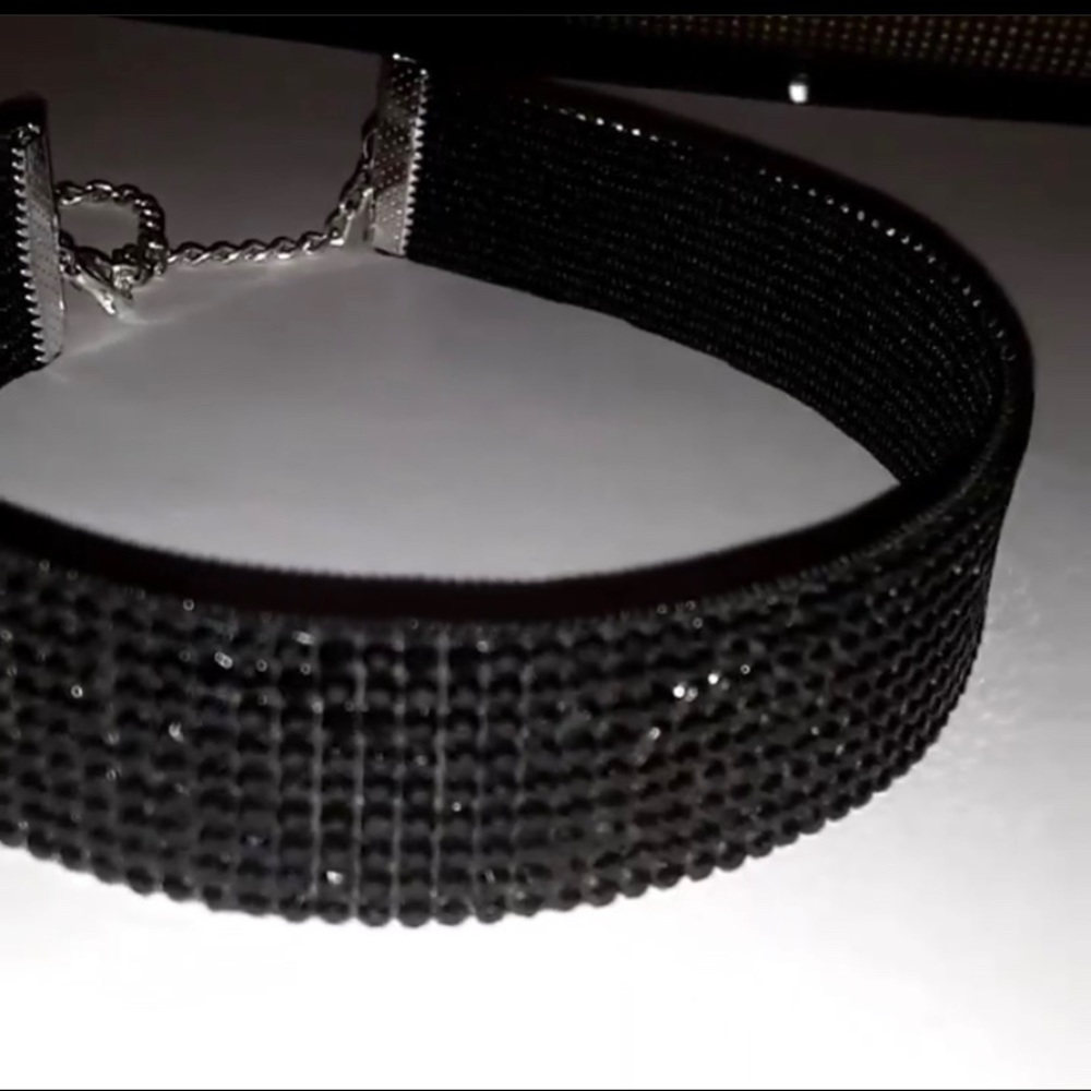 Black Bling Choker 🖤 - Picture 3 of 6